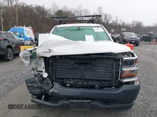 2018 Chevrolet Silverado 1500 Work Truck with VIN 3GCUKNEC2JG639635, listed as a IAAI auction lot 41140556 with 60,998 mi miles. Bid and sale history available at carsss.com. Image 13.