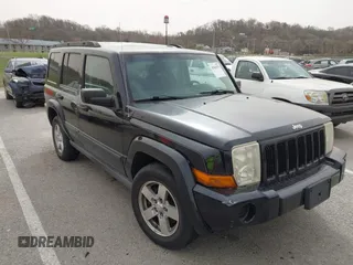 2006 Jeep Commander z VIN 1J8HG48KX6C362784, wystawiony jako IAAI lot #41841953 z przebiegiem 188 600 mil mil oraz . Historia ofert i sprzedaży dostępna na DreamBid. Obrazek 1.