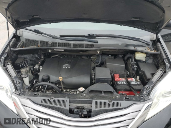 2017 Toyota Sienna XLE Auto Access Seat with VIN 5TDYZ3DC4HS777434, listed as a Copart auction lot 51020675 with 85,062 mi miles and Salvage Title. Bid and sale history available at carsss.com. Image 12.
