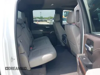2019 GMC Sierra 1500 SLT z VIN 3GTU9DED4KG197425, wystawiony jako IAAI lot #42105713 z przebiegiem 103 061 mil mil oraz . Historia ofert i sprzedaży dostępna na DreamBid. Obrazek 8.