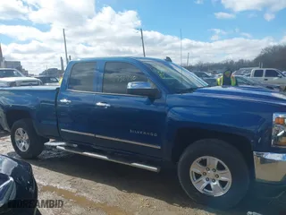 2017 Chevrolet Silverado 1500 LT with VIN 1GCVKREC4HZ389174, listed as a IAAI auction lot 41732940 with 70,823 mi miles. Bid and sale history available at carsss.com. Image 13.