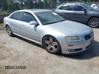 2004 Audi A8 z VIN WAUML44E74N000587, wystawiony jako IAAI lot #42479262 z przebiegiem 100 722 mil mil oraz . Historia ofert i sprzedaży dostępna na DreamBid. Obrazek 1.