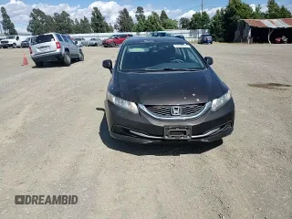 2013 Honda Civic LX z VIN 2HGFB2F50DH577942, wystawiony jako Copart lot #56522225 z przebiegiem 121 156 mil mil oraz Szkoda całkowita • Salvage title. Historia ofert i sprzedaży dostępna na DreamBid. Obrazek 13.