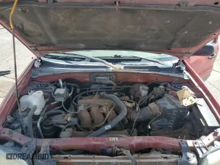 2002 Ford Escape XLT Choice with VIN 1FMYU03142KC38481, listed as a Copart auction lot 51339155 with 228,763 mi miles and Salvage Title. Bid and sale history available at carsss.com. Image 13.
