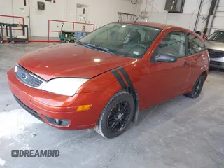 2005 Ford Focus S z VIN 3FAFP31N05R150706, wystawiony jako IAAI lot #42355781 z przebiegiem 194 401 mil mil oraz . Historia ofert i sprzedaży dostępna na DreamBid. Obrazek 2.