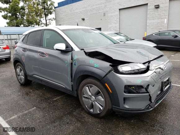 2020 Hyundai Kona Electric SEL with VIN KM8K23AG5LU072577, listed as a Copart auction lot 42927953 with 13,811 mi miles. Bid and sale history available at carsss.com. Image 4.