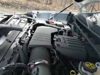 2023 Chevrolet Silverado 1500 Custom z VIN 1GCPDBEK3PZ119112, wystawiony jako IAAI lot #41848399 z przebiegiem 96 858 mil mil oraz . Historia ofert i sprzedaży dostępna na DreamBid. Obrazek 20.