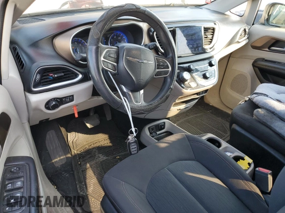 2017 Chrysler Pacifica Touring with VIN 2C4RC1DG1HR536856, listed as a Copart auction lot 58973155 with 142,520 mi miles and Salvage title. Bid and sale history available at DreamBid. Image 8.