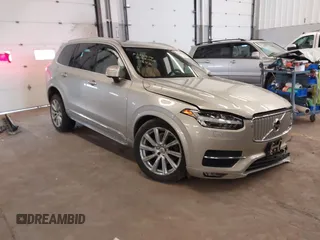2016 Volvo XC90 T6 Inscription z VIN YV4A22PL7G1015431, wystawiony jako IAAI lot #41765381 z przebiegiem 83 471 mil mil oraz . Historia ofert i sprzedaży dostępna na DreamBid. Obrazek 1.
