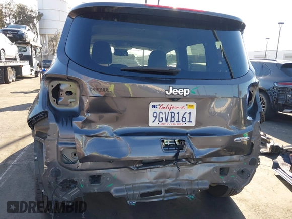 2018 Jeep Renegade Latitude with VIN ZACCJABB4JPJ03560, listed as a IAAI auction lot 41776537 with 72,504 mi miles and . Bid and sale history available at DreamBid. Image 6.