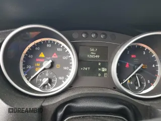 2011 Mercedes-Benz R with VIN 4JGCB2FE3BA124973, listed as a Copart auction lot 71129964 with 126,549 mi miles and Salvage Title. Bid and sale history available at carsss.com. Image 9.