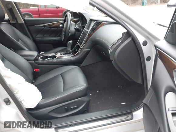 2019 Infiniti Q50 3.0t LUXE with VIN JN1EV7AP1KM519553, listed as a IAAI auction lot 41265684 with 84,120 mi miles. Bid and sale history available at carsss.com. Image 5.