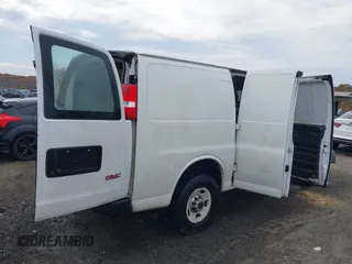 2017 GMC Savana Cargo z VIN 1GTW7AFF8H1130346, wystawiony jako IAAI lot #40884442 z przebiegiem 146 914 mil mil oraz . Historia ofert i sprzedaży dostępna na DreamBid. Obrazek 4.