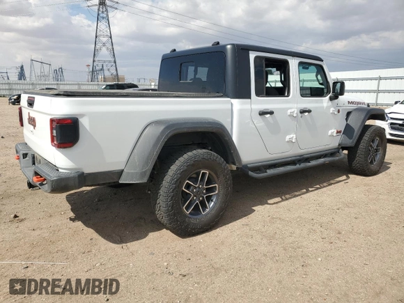 2024 Jeep Gladiator Mojave X z VIN 1C6JJTEG7RL114847, wystawiony jako Copart lot #55635445 z przebiegiem 11 011 mil mil oraz Szkoda całkowita • Salvage title. Historia ofert i sprzedaży dostępna na DreamBid. Obrazek 3.
