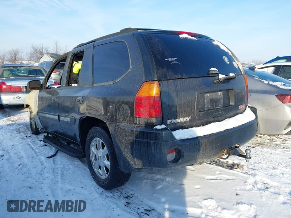 2005 GMC Envoy SLT with VIN 1GKDT13S152259771, listed as a IAAI auction lot 41340239 with 1 mi miles. Bid and sale history available at carsss.com. Image 3.