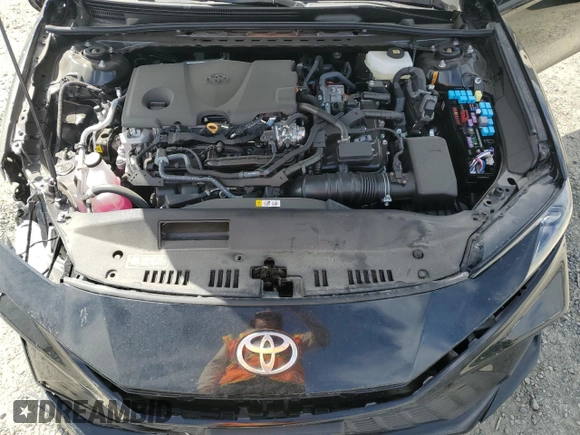 2025 Toyota Camry LE with VIN 4T1DAACK2SU088820, listed as a Copart auction lot 52453465 with 989 mi miles and Salvage Title. Bid and sale history available at carsss.com. Image 11.