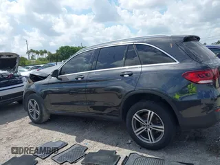 2020 Mercedes-Benz GLC 300 с VIN WDC0G8DB5LF715700, выставлен на аукционе IAAI как лот 42135225 с пробегом 42 423 миль миль и . История ставок и продаж доступна на DreamBid. Изображение 14.