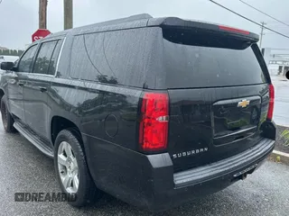 2015 Chevrolet Suburban LT z VIN 1GNSKJKC9FR696000, wystawiony jako Copart lot #59152535 z przebiegiem 146 457 mil mil oraz Czysty tytuł • Clean title. Historia ofert i sprzedaży dostępna na DreamBid. Obrazek 3.