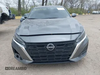 2023 Nissan Altima SV z VIN 1N4BL4DV7PN413629, wystawiony jako IAAI lot #42034442 z przebiegiem 15 421 mil mil oraz . Historia ofert i sprzedaży dostępna na DreamBid. Obrazek 13.