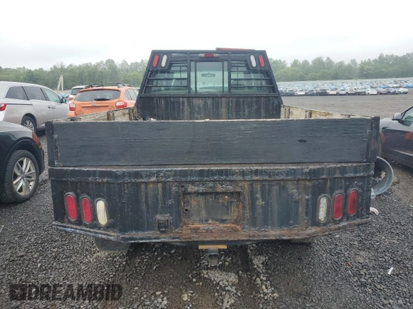 2002 Ford F-350 XL with VIN 1FTSW31F72ED65163, listed as a Copart auction lot 60282775 with 208,920 mi miles and Clean title. Bid and sale history available at DreamBid. Image 6.