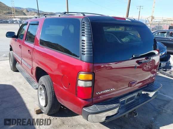 2006 GMC Yukon XL SLT with VIN 1GKFK16Z86J117882, listed as a IAAI auction lot 41825678 with 189,661 mi miles. Bid and sale history available at carsss.com. Image 3.