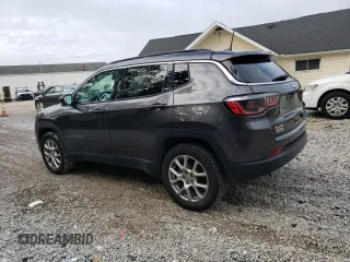 2022 Jeep Compass Latitude Lux with VIN 3C4NJDFB1NT191778, listed as a Copart auction lot 61020475 with 150,559 mi miles and Salvage title. Bid and sale history available at DreamBid. Image 2.