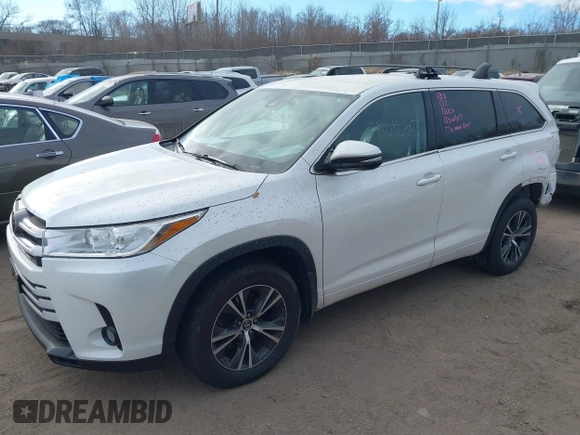 2017 Toyota Highlander LE with VIN 5TDBZRFH2HS409738, listed as a IAAI auction lot 41016417 with 150,417 mi miles and . Bid and sale history available at DreamBid. Image 2.