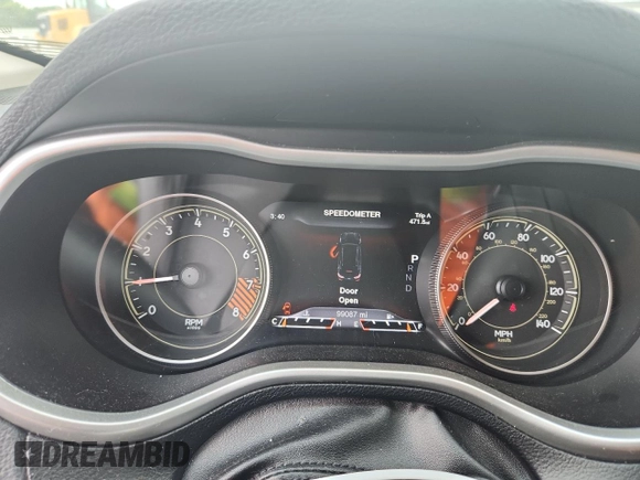 2014 Jeep Cherokee Trailhawk с VIN 1C4PJMBS1EW212024, выставлен на аукционе Copart как лот 58825265 с пробегом 99 087 миль миль и Списание • Salvage title. История ставок и продаж доступна на DreamBid. Изображение 9.