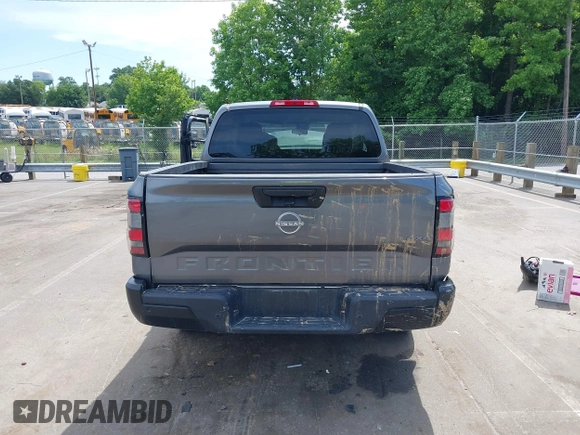 2022 Nissan Frontier SV z VIN 1N6ED1EK9NN633002, wystawiony jako IAAI lot #42298704 z przebiegiem 47 800 mil mil oraz . Historia ofert i sprzedaży dostępna na DreamBid. Obrazek 15.