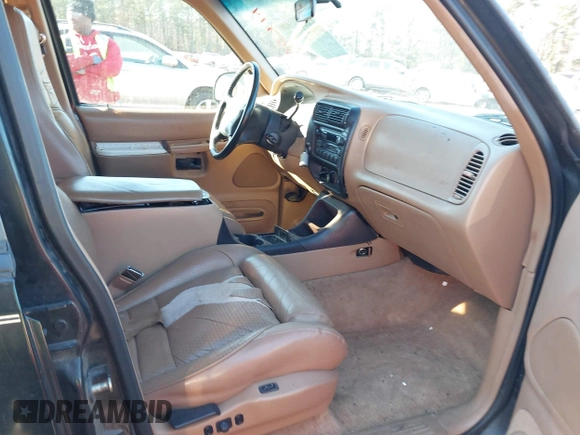 1996 Ford Explorer XL z VIN 1FMDU32XXTUA15079, wystawiony jako IAAI lot #41325714 z przebiegiem 146 639 mil mil oraz . Historia ofert i sprzedaży dostępna na DreamBid. Obrazek 5.