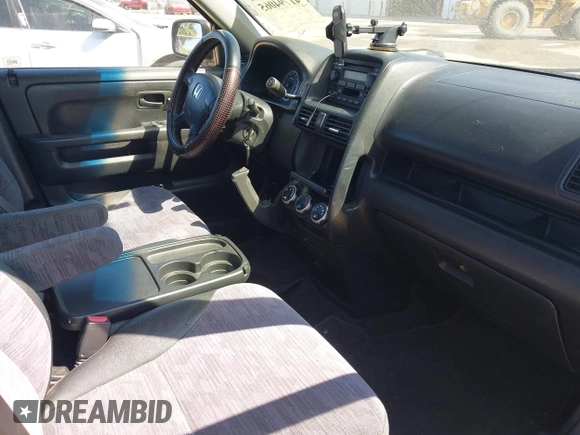 2002 Honda CR-V LX with VIN JHLRD68522C013349, listed as a IAAI auction lot 41794065 with 135,159 mi miles and . Bid and sale history available at DreamBid. Image 5.