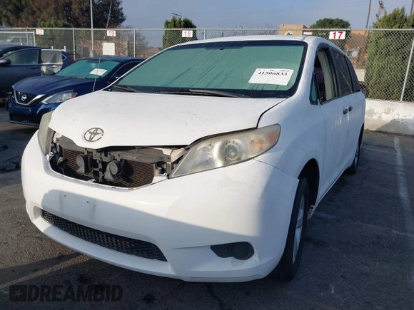 2011 Toyota Sienna with VIN 5TDZK3DC6BS079634, listed as a IAAI auction lot 41506833 with 112,051 mi miles. Bid and sale history available at carsss.com. Image 2.