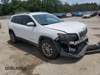 2019 Jeep Cherokee Latitude Plus z VIN 1C4PJMLBXKD191003, wystawiony jako Copart lot #58204625 z przebiegiem 57 866 mil mil oraz Szkoda całkowita • Salvage title. Historia ofert i sprzedaży dostępna na DreamBid. Obrazek 4.