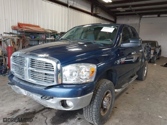 2008 Dodge Ram 2500 SLT with VIN 3D7KS28A58G114939, listed as a IAAI auction lot 41901345 with 112,645 mi miles. Bid and sale history available at carsss.com. Image 2.