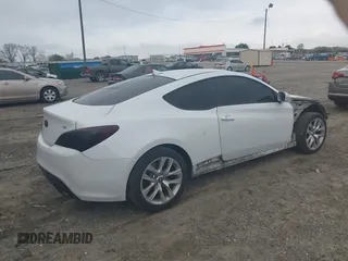 2016 Hyundai Genesis Coupe 3.8L Base with VIN KMHHT6KJ1GU134260, listed as a IAAI auction lot 41948319 with 154,259 mi miles. Bid and sale history available at carsss.com. Image 4.