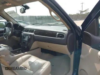 2007 GMC Yukon Denali z VIN 1GKFK63847J313456, wystawiony jako IAAI lot #42360981 z przebiegiem 179 670 mil mil oraz . Historia ofert i sprzedaży dostępna na DreamBid. Obrazek 5.