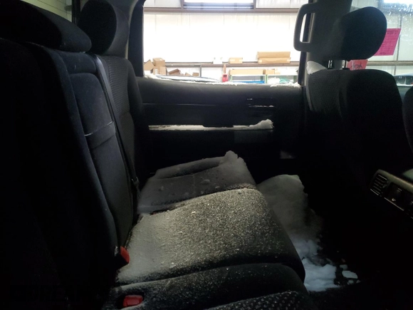 2013 Toyota Tundra z VIN 5TFDY5F18DX271506, wystawiony jako Copart lot #82296664 z przebiegiem Nie podano mil oraz Szkoda całkowita • Salvage title. Historia ofert i sprzedaży dostępna na DreamBid. Obrazek 10.
