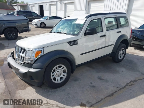 2008 Dodge Nitro SXT z VIN 1D8GT28K98W113494, wystawiony jako IAAI lot #41728030 z przebiegiem 31 397 mil mil oraz . Historia ofert i sprzedaży dostępna na DreamBid. Obrazek 17.