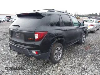 2022 Honda Passport TrailSport z VIN 5FNYF8H63NB001094, wystawiony jako IAAI lot #41765935 z przebiegiem 44 366 mil mil oraz . Historia ofert i sprzedaży dostępna na DreamBid. Obrazek 4.