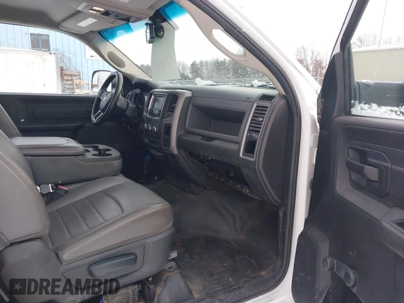 2016 Ram 2500 Tradesman with VIN 3C6LR4ATXGG185738, listed as a IAAI auction lot 41366225 with 259,397 mi miles. Bid and sale history available at carsss.com. Image 5.