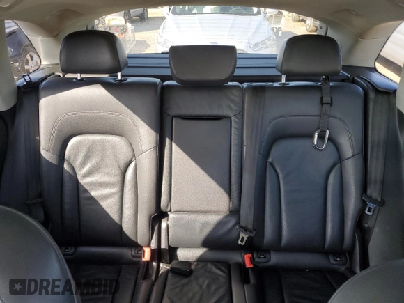 2014 Audi Q5 Premium Plus with VIN WA1LFAFP0EA105784, listed as a Copart auction lot 51862495 with 171,596 mi miles and Salvage title. Bid and sale history available at DreamBid. Image 10.