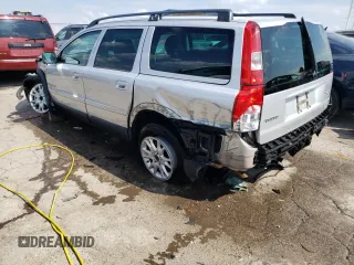 2004 Volvo V70 XC70 with VIN YV1SZ59H041166744, listed as a Copart auction lot 59748324 with 0 mi miles and Salvage Title. Bid and sale history available at carsss.com. Image 2.