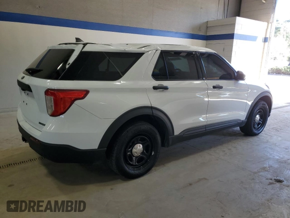 2022 Ford Police Interceptor Utility z VIN 1FM5K8AB7NGC21474, wystawiony jako Copart lot #50957015 z przebiegiem 19 705 mil mil oraz Szkody całkowita. Historia ofert i sprzedaży dostępna na DreamBid. Obrazek 3.