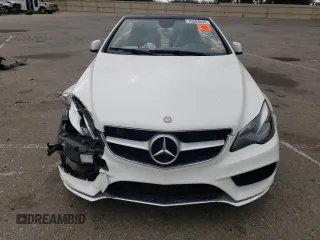 2016 Mercedes-Benz E 400 with VIN WDDKK6FF4GF350570, listed as a Copart auction lot 76563934 with 76,057 mi miles and Salvage Title. Bid and sale history available at carsss.com. Image 5.