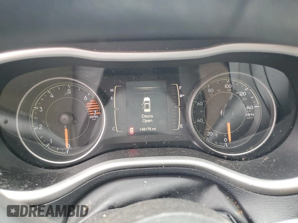2016 Jeep Cherokee Sport z VIN 1C4PJLAB2GW207297, wystawiony jako Copart lot #60461045 z przebiegiem 146 175 mil mil oraz Szkoda całkowita • Salvage title. Historia ofert i sprzedaży dostępna na DreamBid. Obrazek 9.