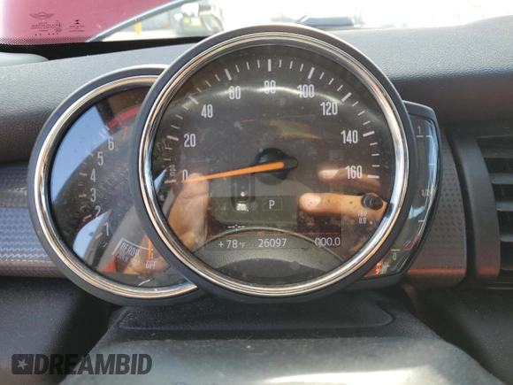 2020 MINI Hardtop Cooper with VIN WMWXR3C06L2L86396, listed as a Copart auction lot 50814365 with 26,097 mi miles and Non repairable. Bid and sale history available at DreamBid. Image 9.