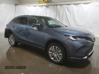 2024 Toyota Venza LE with VIN JTEAAAAH9RJ173322, listed as a Copart auction lot 66615774 with 1,992 mi miles and Clean Title. Bid and sale history available at carsss.com. Image 4.