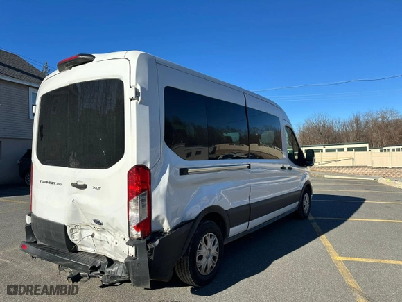 2022 Ford Transit Passenger Wagon XL with VIN 1FBAX2C81NKA48667, listed as a Copart auction lot 41432375 with 53,995 mi miles and Clean Title. Bid and sale history available at carsss.com. Image 3.