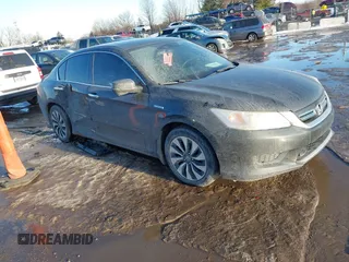 2014 Honda Accord Touring z VIN 1HGCR6F76EA000548, wystawiony jako IAAI lot #41336485 z przebiegiem 207 913 mil mil oraz . Historia ofert i sprzedaży dostępna na DreamBid. Obrazek 1.