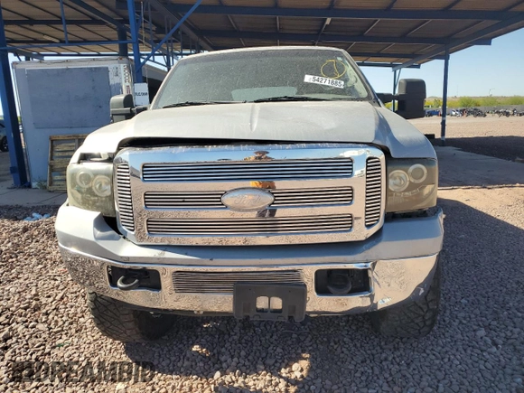 2005 Ford Excursion Special Serv with VIN 1FMNU40L65EB83177, listed as a Copart auction lot 54271885 with 147,145 mi miles and Salvage Title. Bid and sale history available at DreamBid. Image 5.